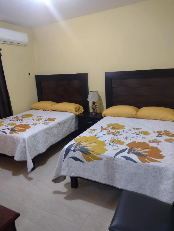 Hotel Prado'S Puerto San Carlos المظهر الخارجي الصورة