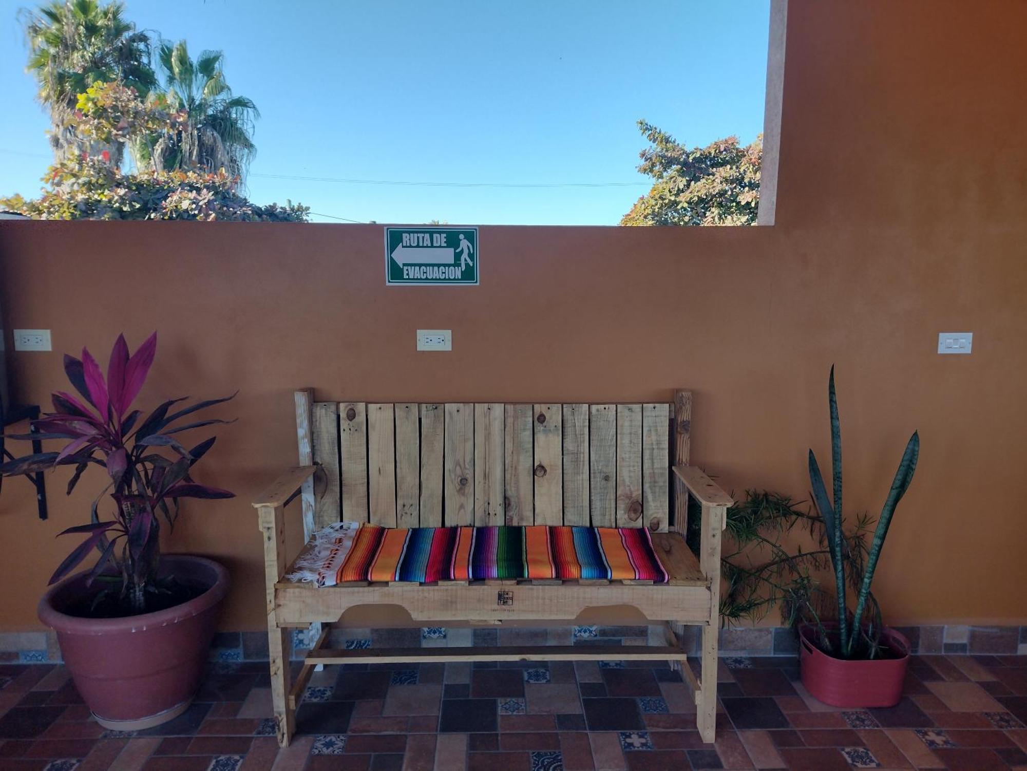 Hotel Prado'S Puerto San Carlos المظهر الخارجي الصورة